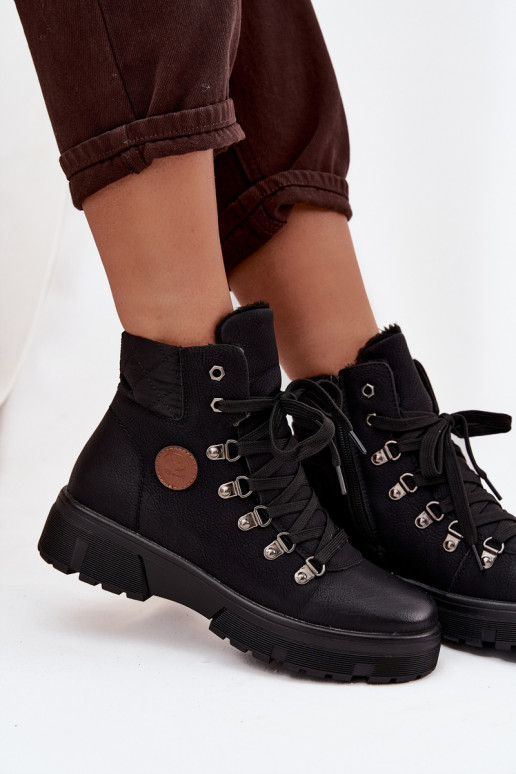 botas de mujer negras aisladas con plataforma Zaraine
