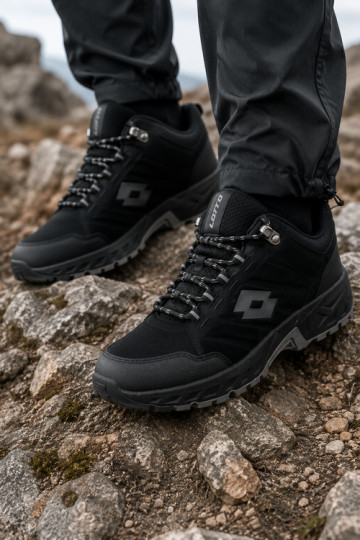 Zapatos de senderismo para hombre en negro LOTTO 2400290U KETCHAM