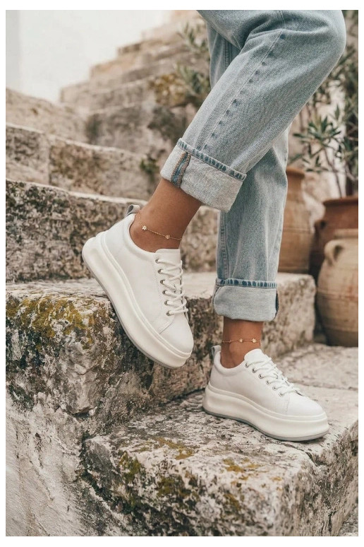 Zapatillas blancas para mujer con plataforma GOE SS2N4021