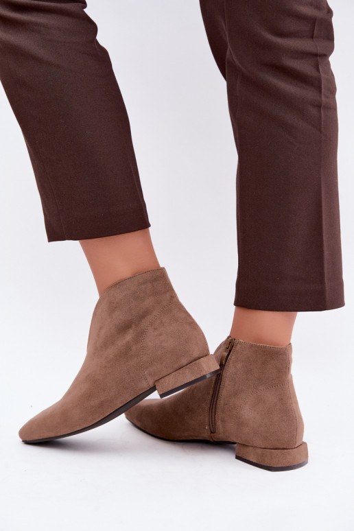 Botines bajos color arena Cut Out con tacones anchos Canella