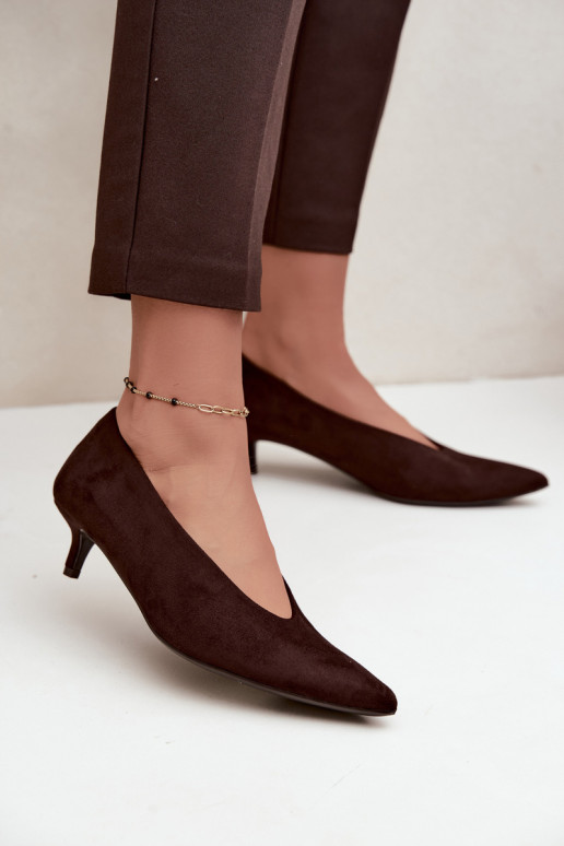 Zapatos de ante color chocolate con Kitten Heel Nuretta