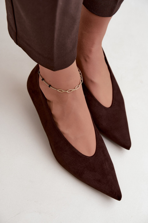 Zapatos de ante color chocolate con Kitten Heel Nuretta