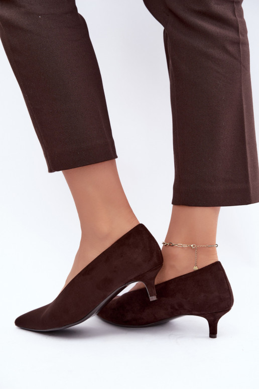 Zapatos de ante color chocolate con Kitten Heel Nuretta