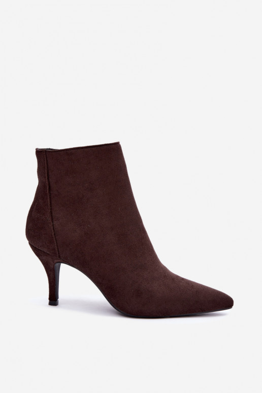 Botines de ante sintético color chocolate con tacones puntiagudos Niretta