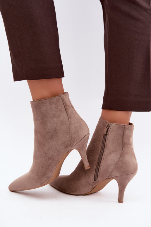 Botines kaki de ante sintético con tacones puntiagudos Niretta