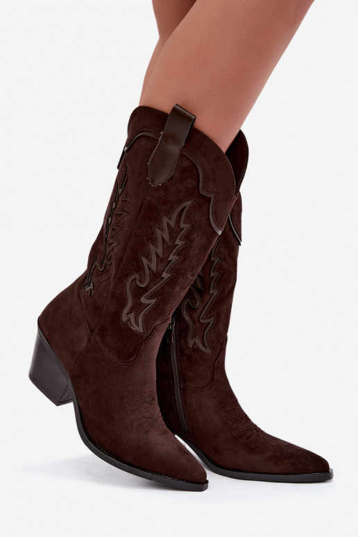 Botas de ante sintético color chocolate estilo cowboy con tacones Jarissa