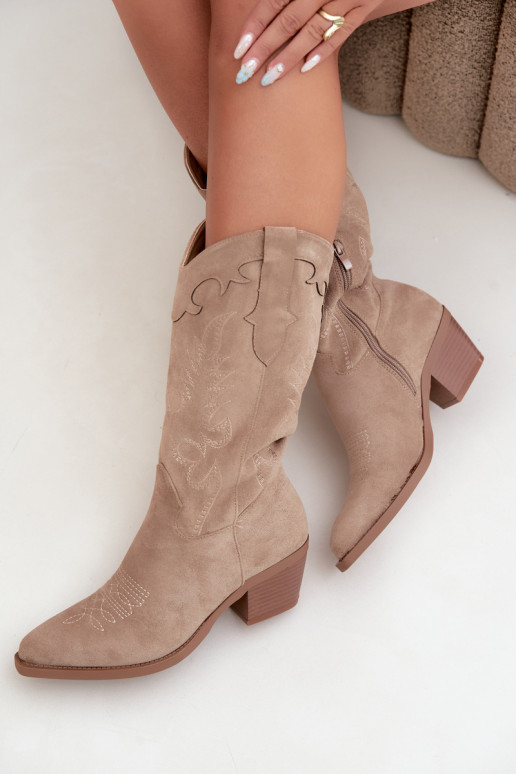 Botas de ante sintético color arena estilo cowboy con tacones Jarissa