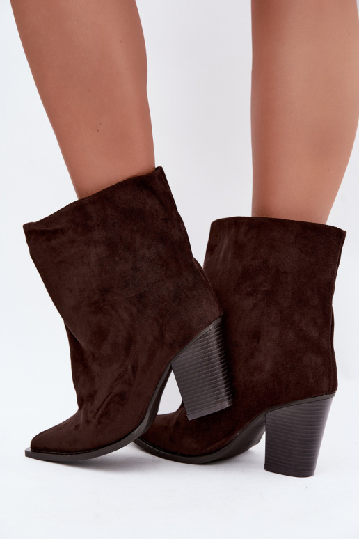Botines de mujer con punta afilada en color chocolate Hileta