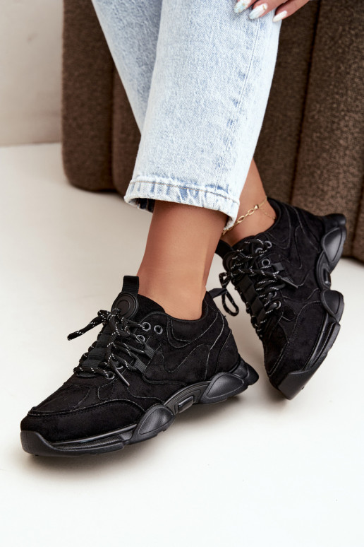 Zapatillas para mujer en color negro Shaley