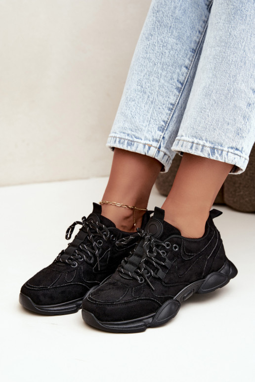 Zapatillas para mujer en color negro Shaley