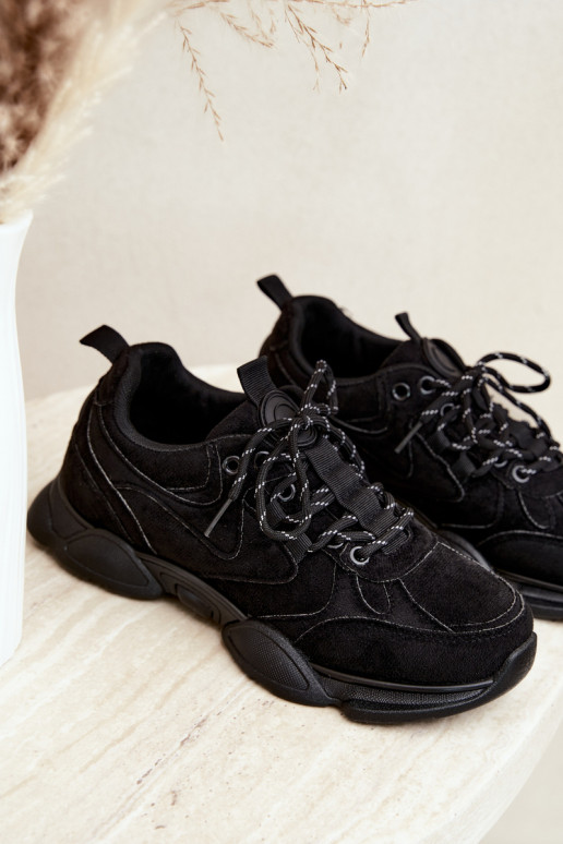 Zapatillas para mujer en color negro Shaley