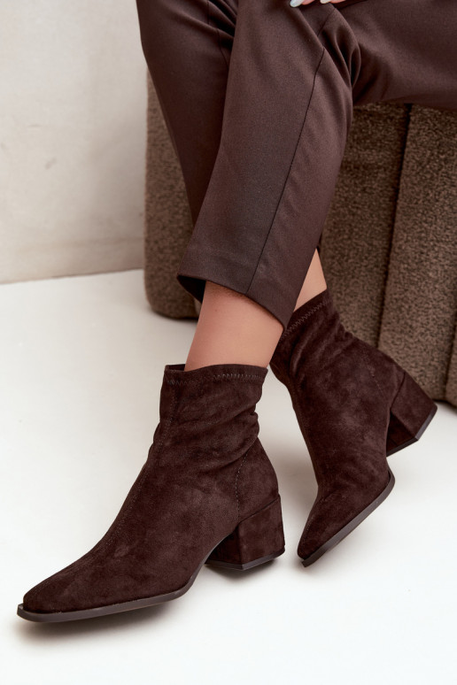 Botines de mujer con tacón tipo Klocek en color chocolate Rosley