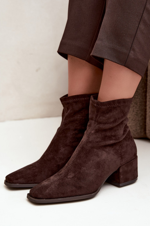Botines de mujer con tacón tipo Klocek en color chocolate Rosley