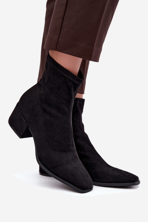 Botines de mujer con tacón tipo Klocek en color negro Rosley
