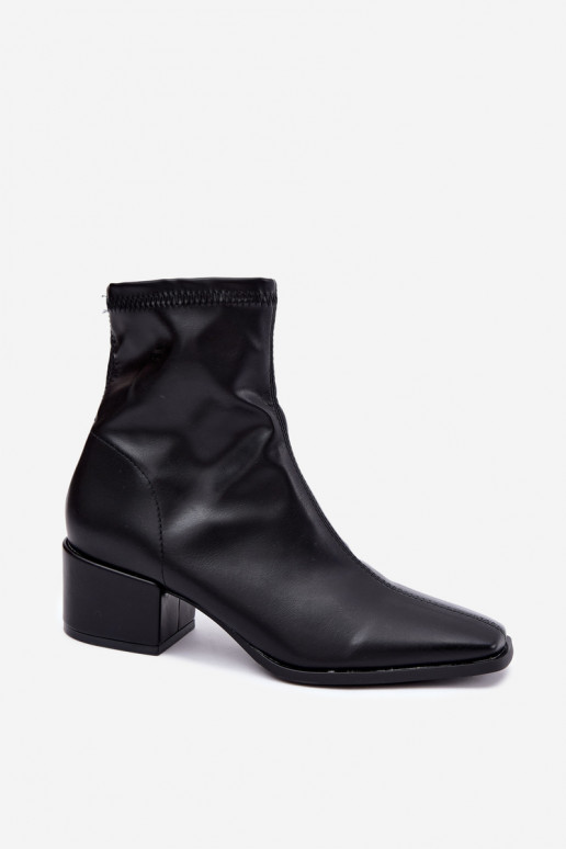 Botines de mujer con tacón tipo Klocek de cuero sintético en color negro Rosley