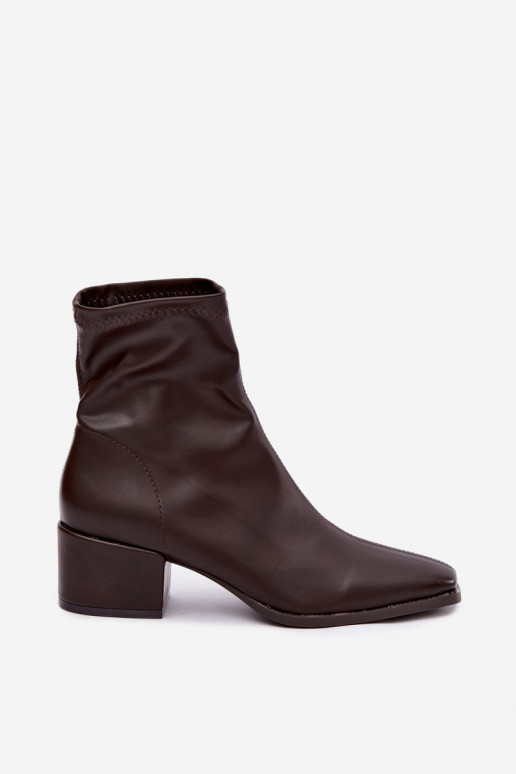 Botines de mujer con tacón tipo Klocek de cuero sintético en color chocolate Rosley