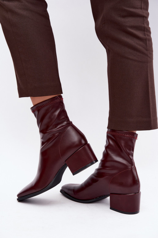 Botines de mujer con tacón tipo Klocek de cuero sintético en color burdeos Rosley