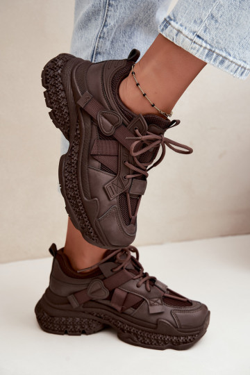 zapatillas con rayas en color chocolate Ellery