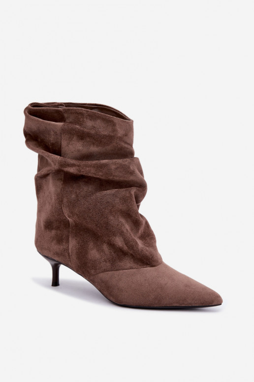 botines slouchy de tacón en color caqui Farren