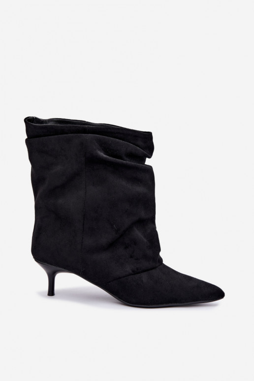 botines slouchy de tacón en color negro Farren