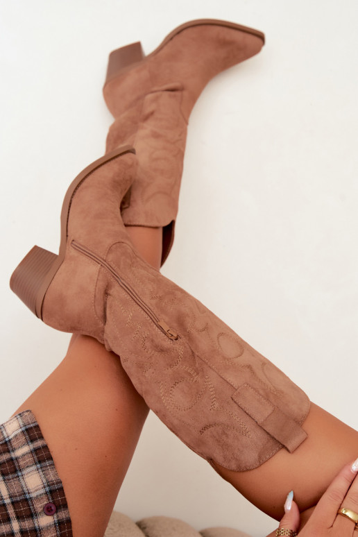 botas de estilo cowboy largas con tacón en color marrón INesly