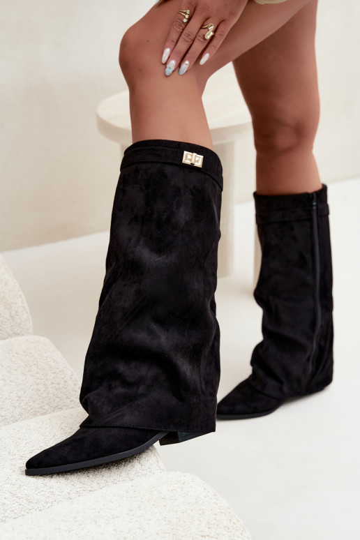 botas altas para mujer con caña cosida en tacón bajo de ante sintético en negro Gisellea