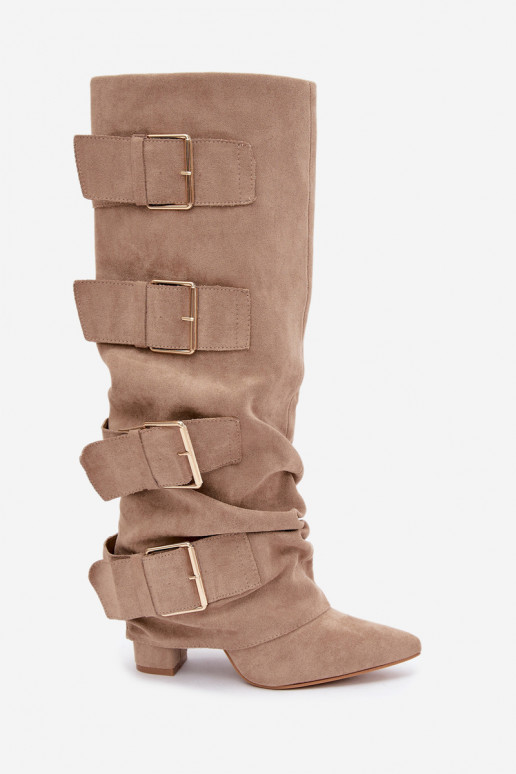 botas altas para mujer con caña cosida en color oro con hebillas en color caqui Isa