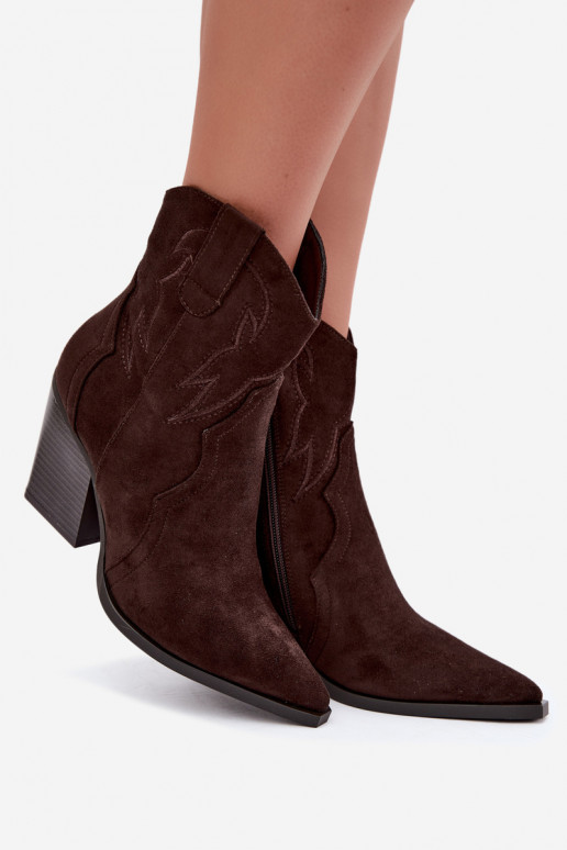 Botines de estilo cowboy para mujeres con tacones en color chocolate Berella