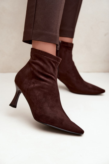 Botines de mujer con tacón delgado y costuras en color chocolate Clancy 2