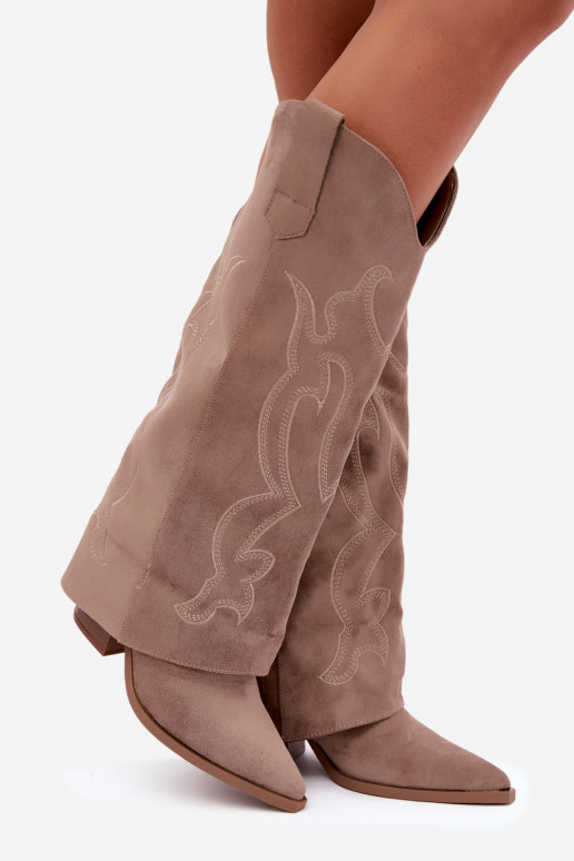 Botas largas de estilo cowboy con tacón y caña cosida en color caqui Irella