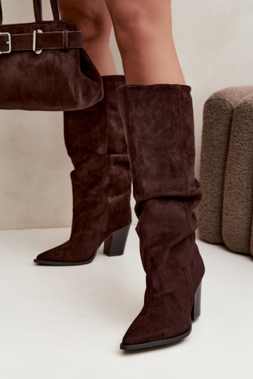Botines de color chocolate con tacones y volantes Jensy 2