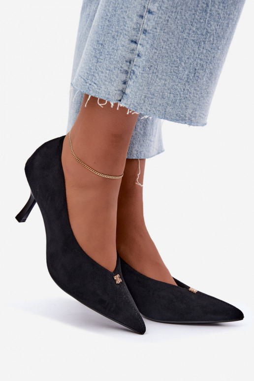 Sandalias de ante sintético con detalles dorados de color negro Adessa