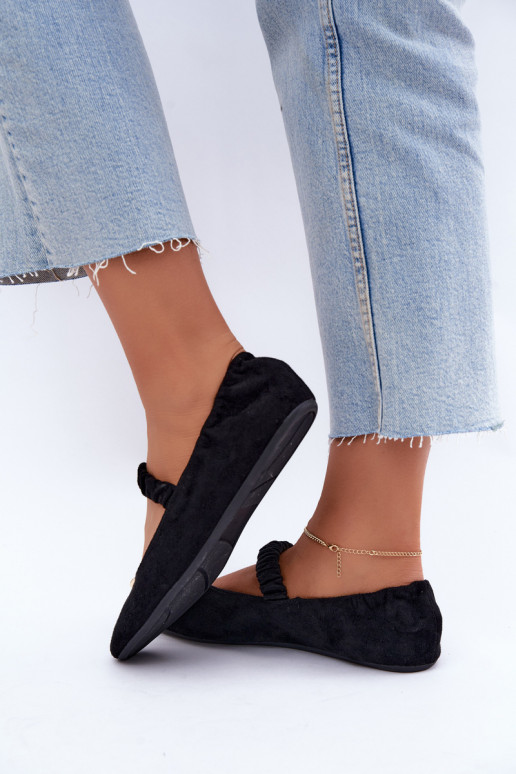 Sandalias negras con detalles decorativos Brinelle