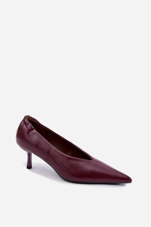 Tacones con bordados y elementos decorativos en color burdeos Dalis