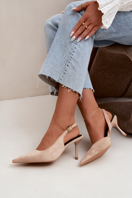 Sandalias de ante sintético Czekolado Cassy con tacones finos en color arena