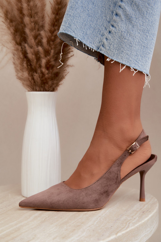 Sandalias de ante sintético Czekolado Cassy con tacones finos en color caqui