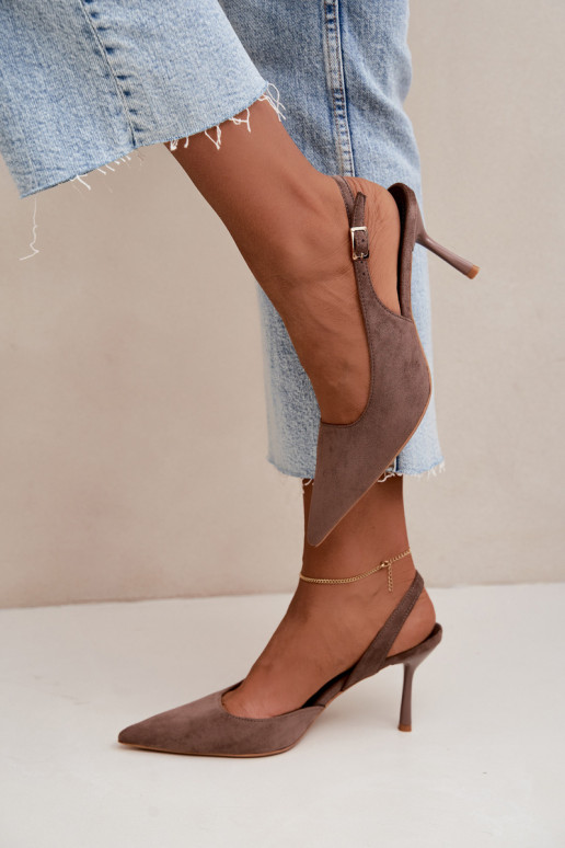 Sandalias de ante sintético Czekolado Cassy con tacones finos en color caqui