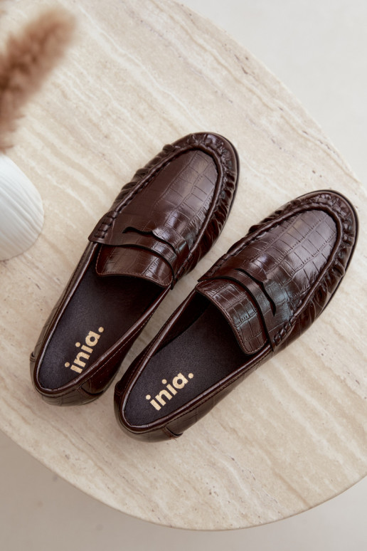 mocasines para mujer con volantes y grabado en chocolate Dalmy