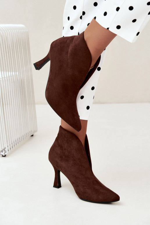 botines para mujer con recortes y tacones en chocolate Jelya