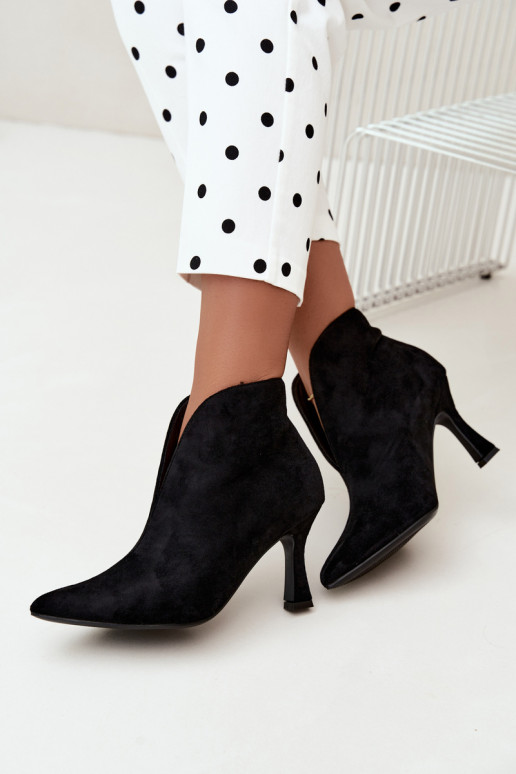 botines para mujer con recortes y tacones en negro Jelya