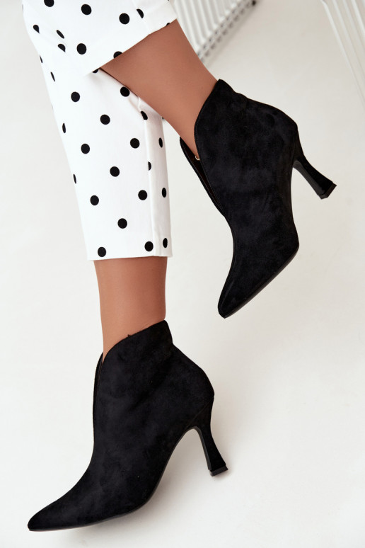 botines para mujer con recortes y tacones en negro Jelya