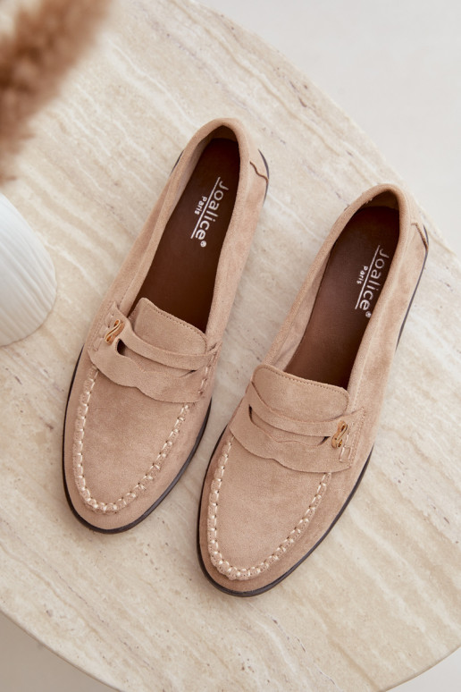 mocasines de mujer con detalles decorativos en color arena Treya