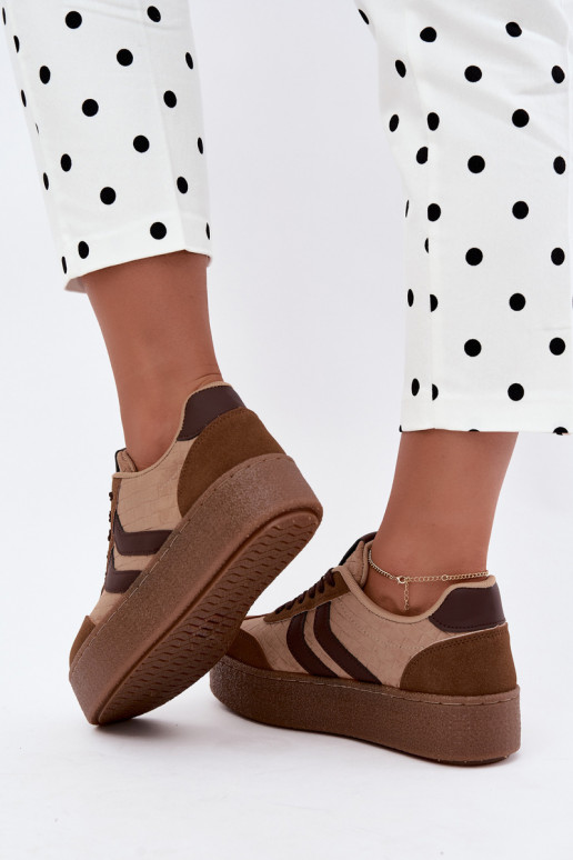 Zapatillas marrones con plataforma y correas Kaya