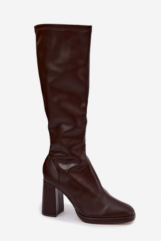 botas altas para mujer con costuras en el eje en color marrón Brivana