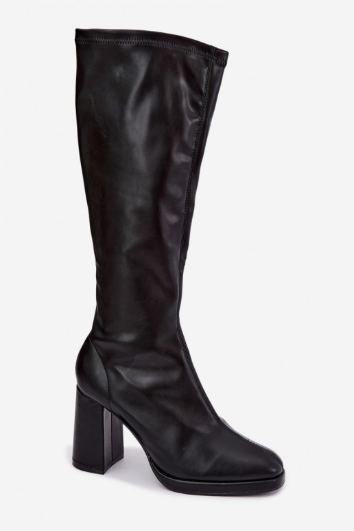 botas altas para mujer con costuras en el eje en color negro Brivana