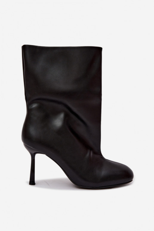 botines slip-on con tacones finos en color negro Jalisa
