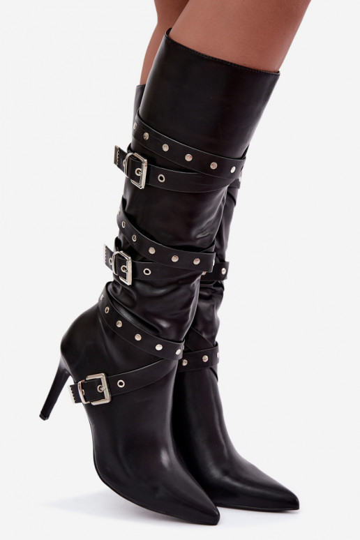 Botas altas para mujer con tacones delgados y hebillas en color negro Invera