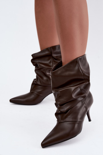 Botines de mujer slouchy slip-on con tacones delgados en color chocolate Harissa 2