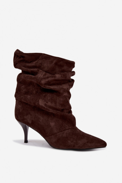 Botines de mujer slouchy slip-on con tacones delgados en color chocolate Harissa