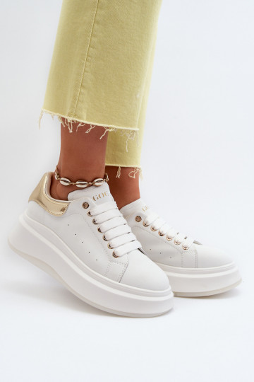 Zapatillas de cuero para mujer GOE NN2N4031 blancas 2